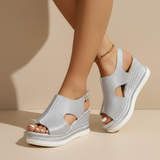 Maeve – Opustene platforme