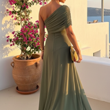 Uma - Široka, lepršava haljina sa elegantnim dizajnom