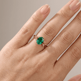 PRSTEN OD ROSE ZLATA SA EMERALD LISTOM