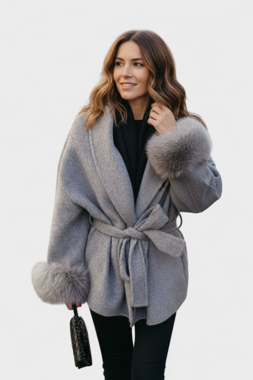 Dagmar™ | Elegantni kaput s eko krznom